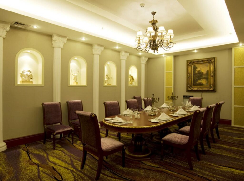 Чунцин: Ramada Plaza Chongqing West Hotel