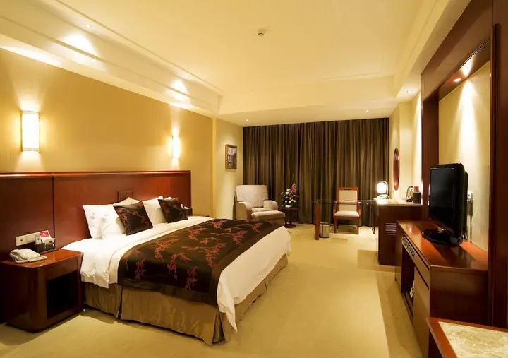 Чунцин: Ramada Plaza Chongqing West Hotel