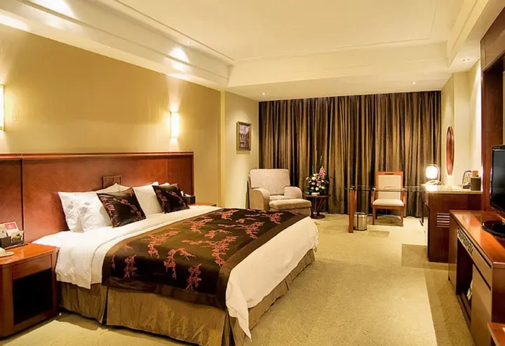 Чунцин: Ramada Plaza Chongqing West Hotel