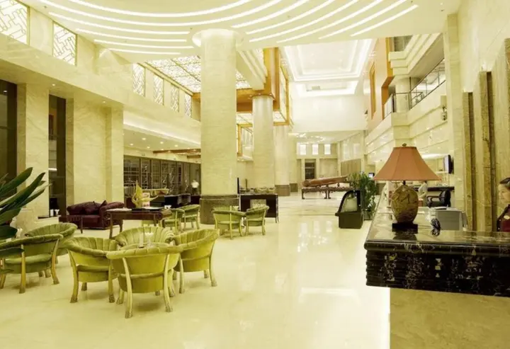 Чунцин: Ramada Plaza Chongqing West Hotel