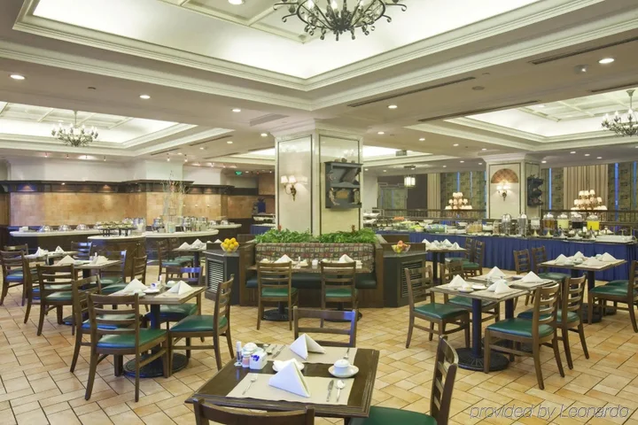 Шэньян: Holiday Inn Shenyang Zhongshan