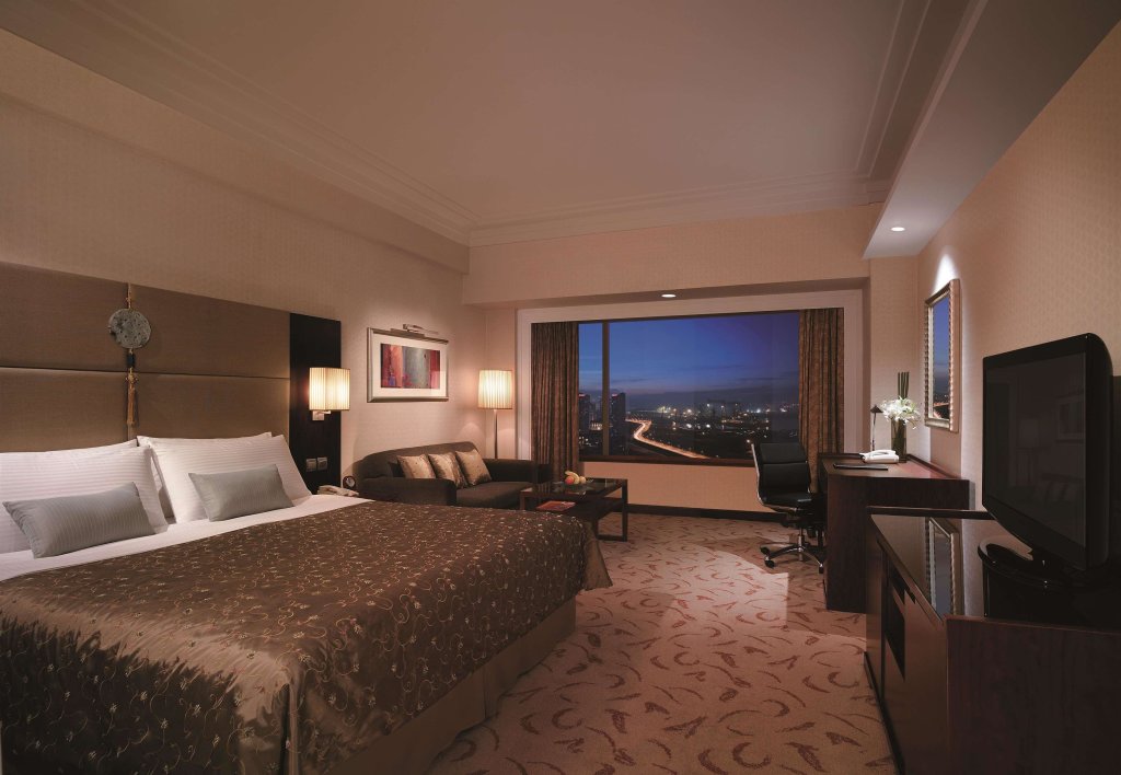 Далянь: Shangri-La Dalian
