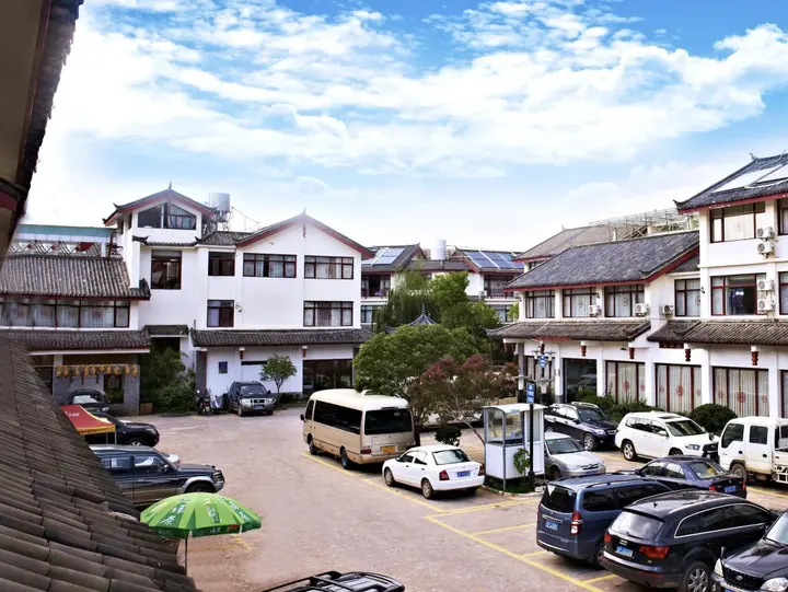 Лицзян: Lijiang Huama Hotel