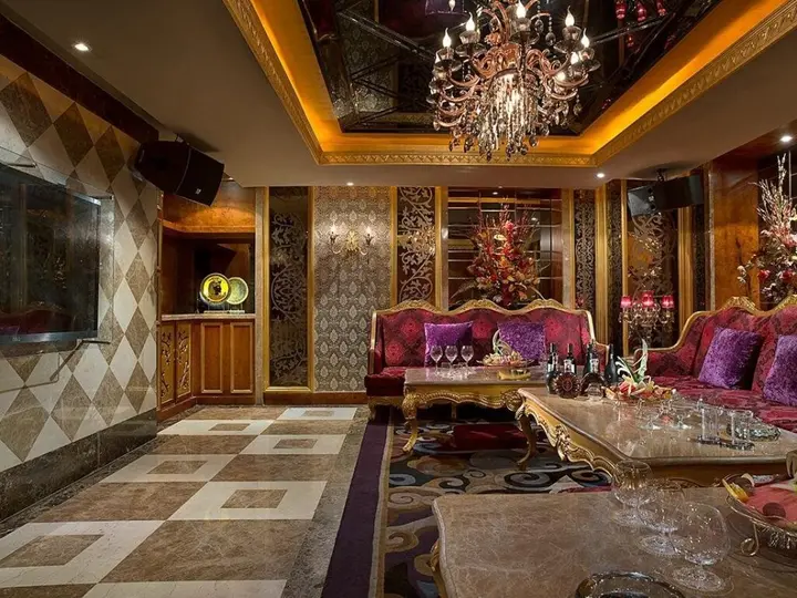 Пекин: Celebrity International Grand Hotel
