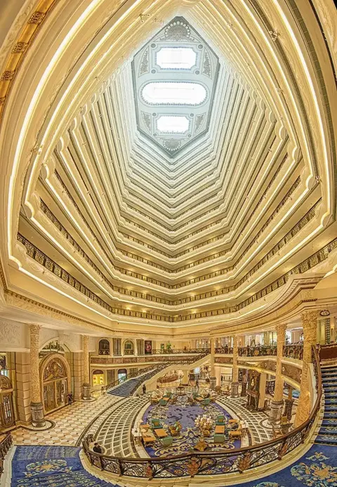Пекин: Отель Legendale Hotel Beijing