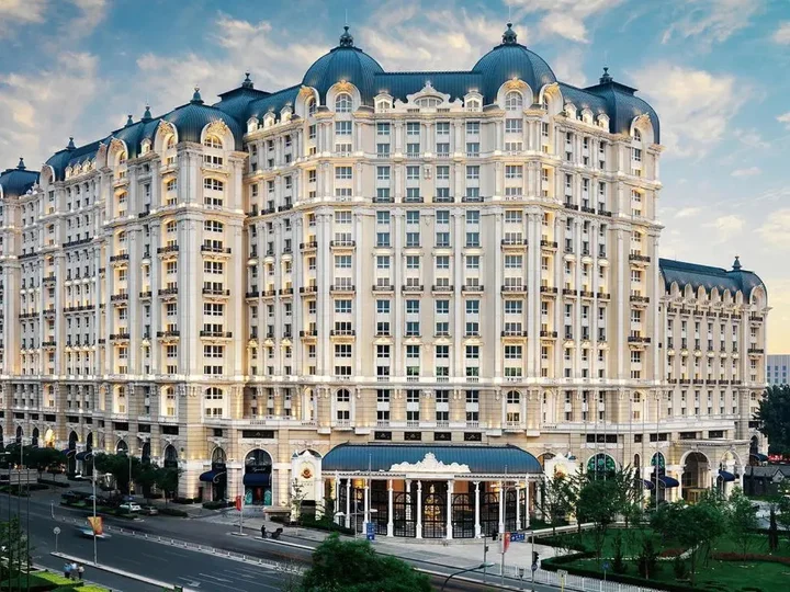Пекин: Отель Legendale Hotel Beijing