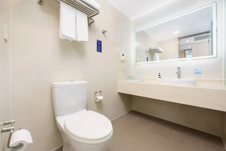 Далянь: Holiday Inn Express Dalian City Centre by IHG