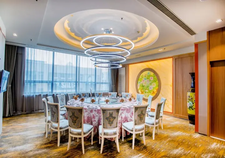 Далянь: Holiday Inn Express Dalian City Centre by IHG