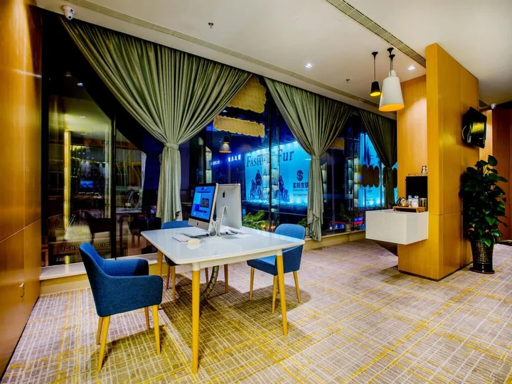 Далянь: Holiday Inn Express Dalian City Centre by IHG