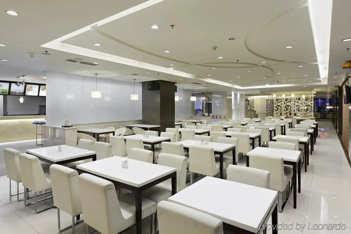 Далянь: Holiday Inn Express Dalian City Centre by IHG