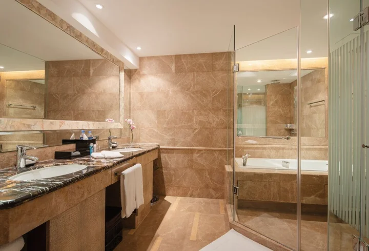 Далянь: New World Dalian Hotel