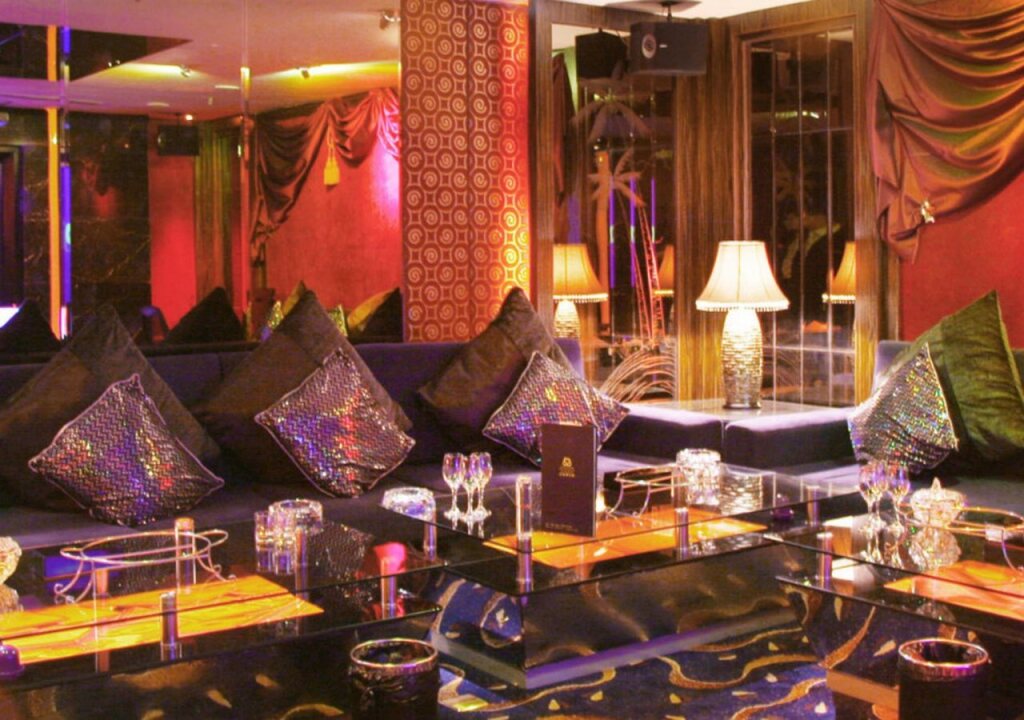 Далянь: Delight Hotel