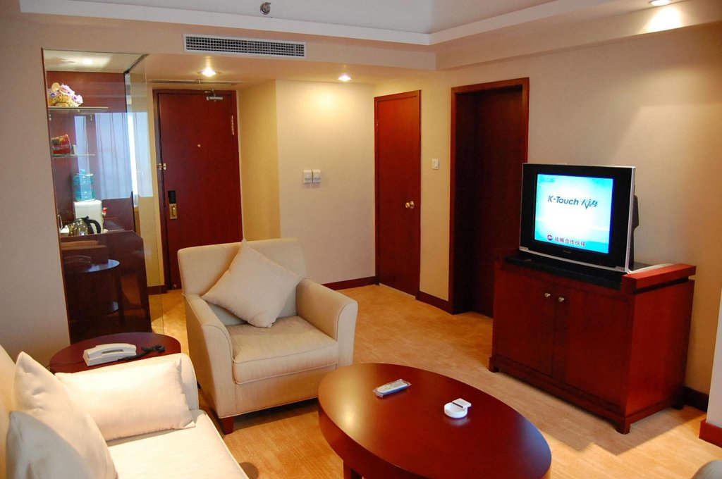 Далянь: Delight Hotel