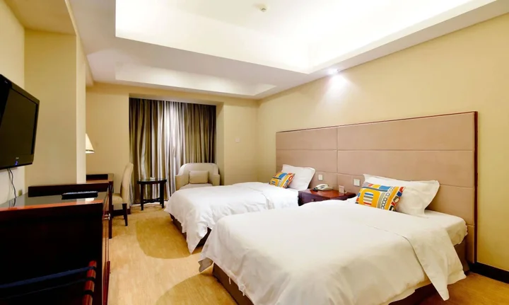 Далянь: Delight Hotel