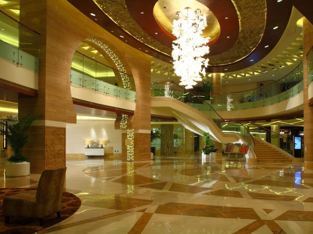 Лишуй: Huaqiao New Century Grand Hotel
