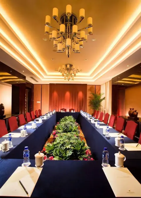 Лишуй: Huaqiao New Century Grand Hotel