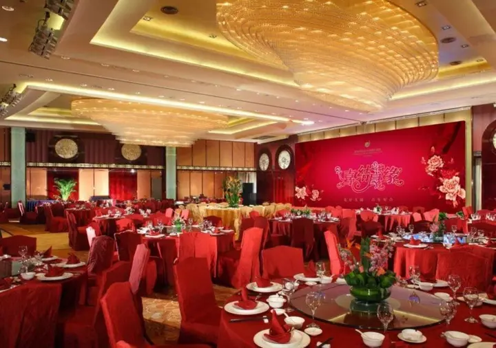 Лишуй: Huaqiao New Century Grand Hotel