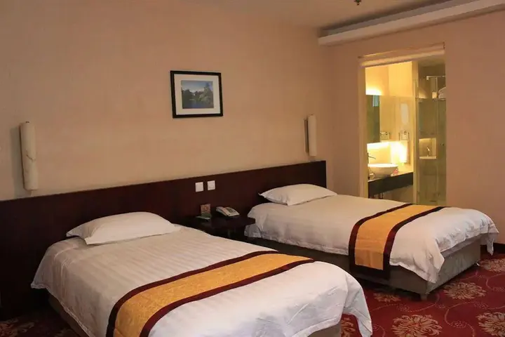 Далянь: Dalian Leewan Business Hotel