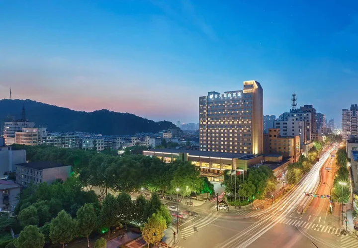 Ханчжоу: New Century Zhejiang Xiaoshan Hotel