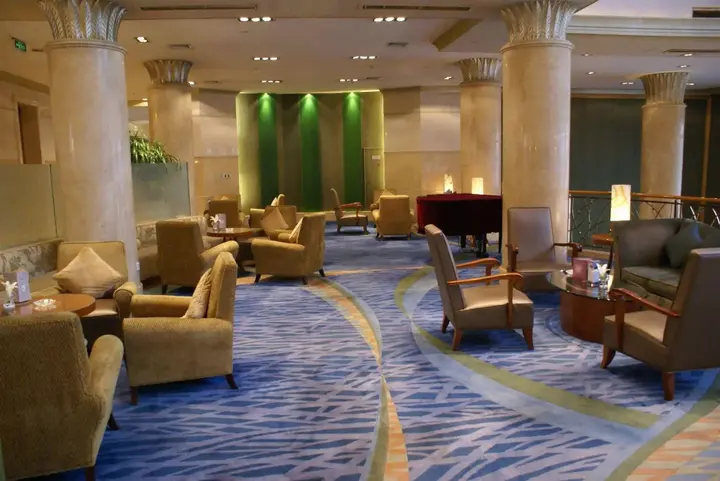 Кайфын: New Century Grand Hotel Kaifeng