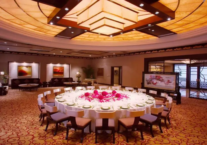 Кайфын: New Century Grand Hotel Kaifeng