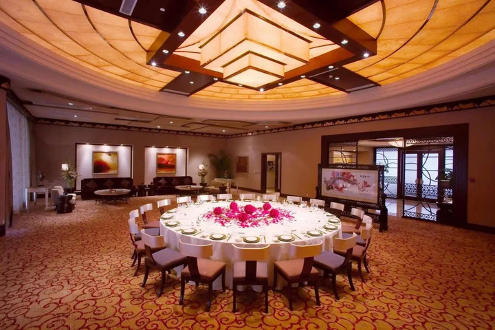 Кайфын: New Century Grand Hotel Kaifeng