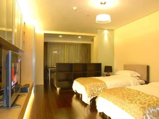 Циндао: Qingdao Housing International Hotel