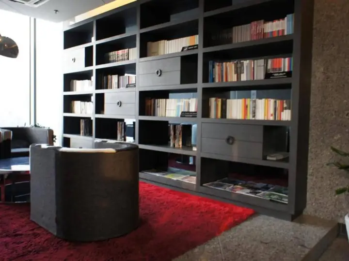 Циндао: Qingdao Housing International Hotel