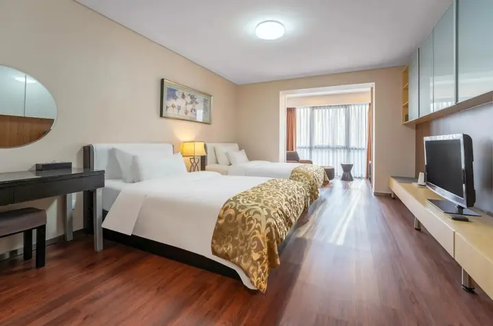 Циндао: Qingdao Housing International Hotel