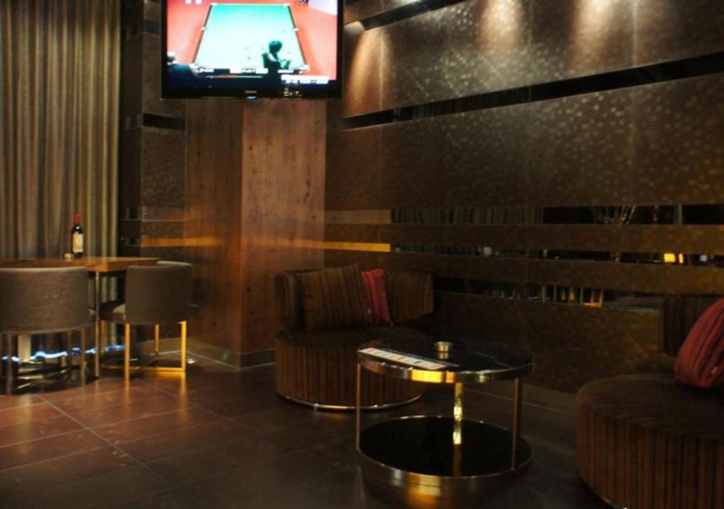 Циндао: Qingdao Housing International Hotel