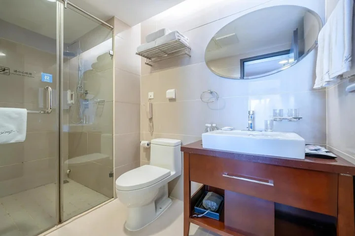 Циндао: Qingdao Housing International Hotel