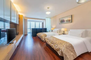 Циндао: Qingdao Housing International Hotel