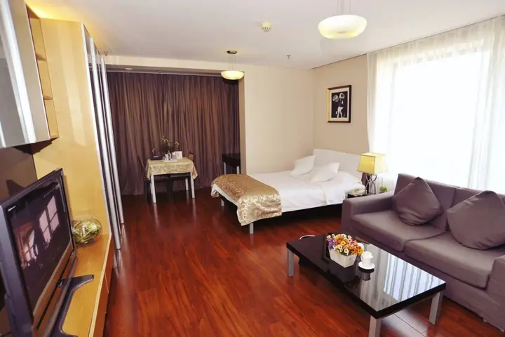Циндао: Qingdao Housing International Hotel