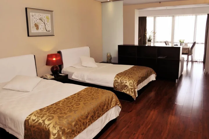 Циндао: Qingdao Housing International Hotel
