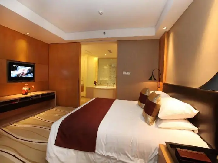 Цзиньхуа: New Century Pujiang Hotel