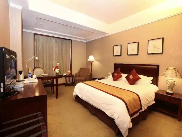 Цзиньхуа: New Century Pujiang Hotel