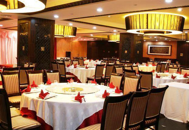 New Century Pujiang Hotel — фото 6