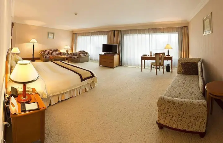 Далянь: Zhongshan Hotel Dalian