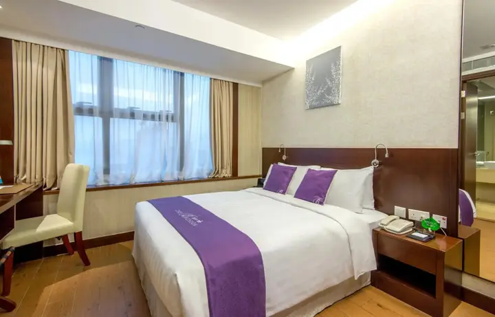 Гонконг: The Bauhinia Hotel Tsim Sha Tsui