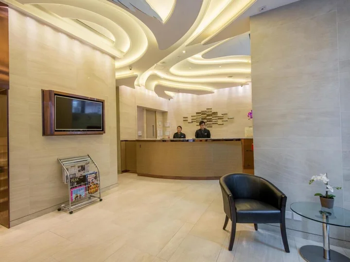 Гонконг: The Bauhinia Hotel Tsim Sha Tsui