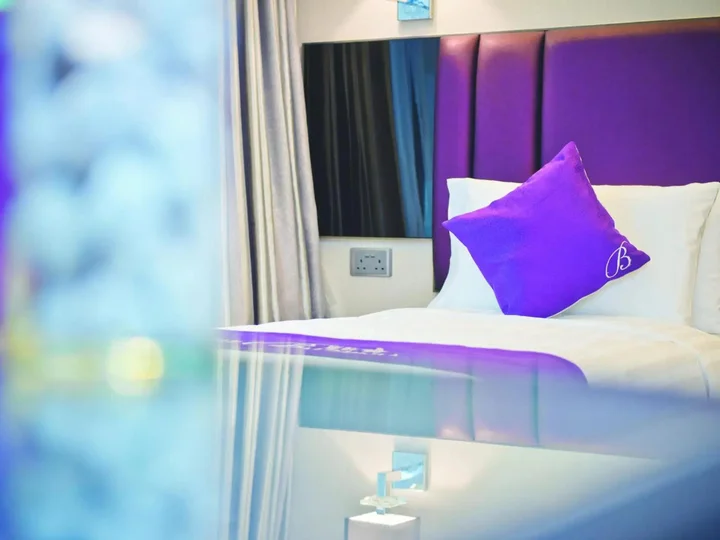 Гонконг: The Bauhinia Hotel Tsim Sha Tsui