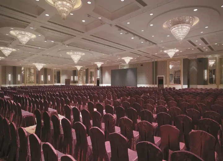 Ухань: Shangri-La Wuhan