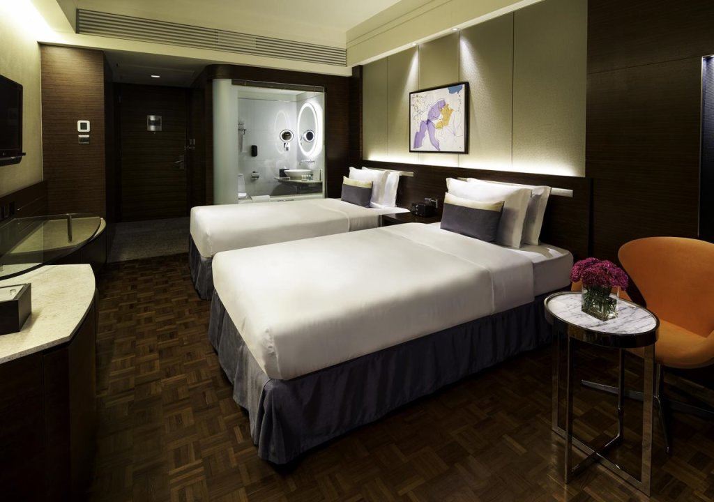 Гонконг: Lhotel Island South