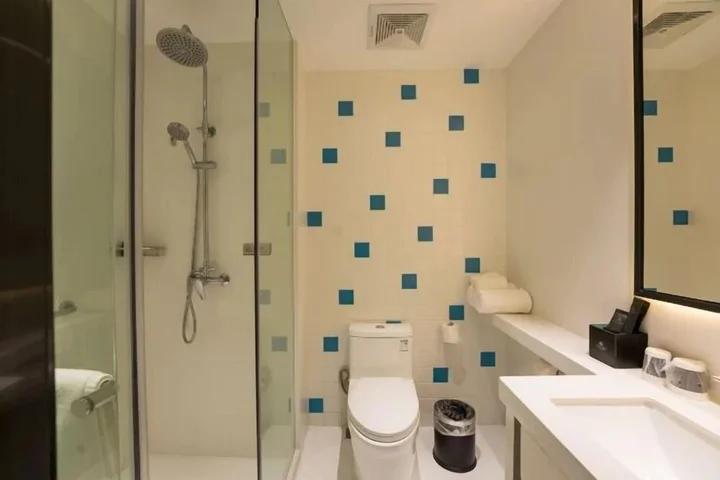 Цзиньюань: Jinjiang Inn Qingyuan Shifu