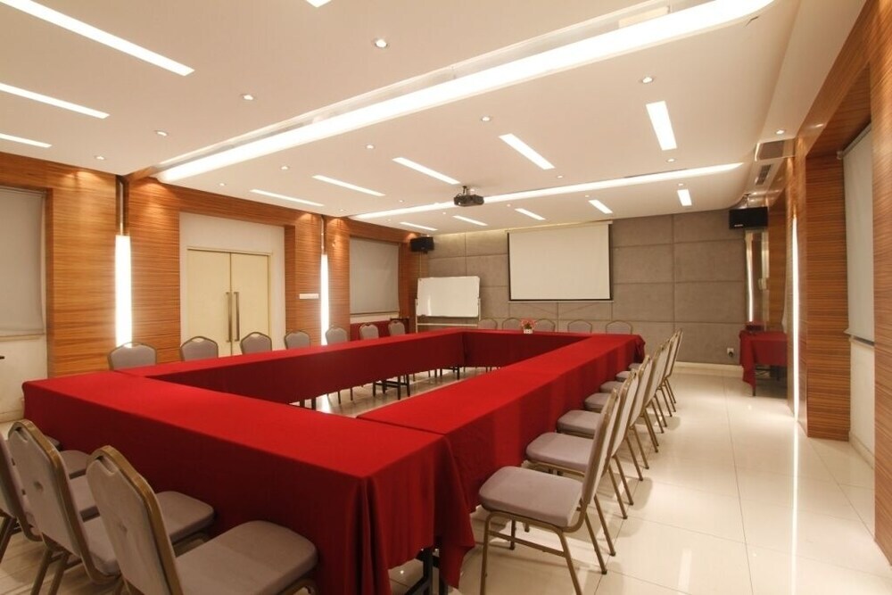 Шанхай: JJ Inns - Shanghai North Bund
