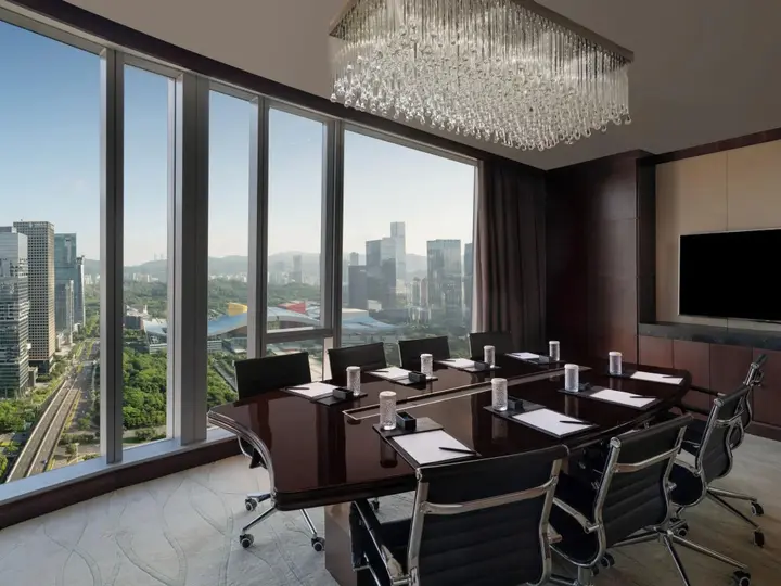 Шэньчжэнь: Отель Futian Shangri-La Shenzhen