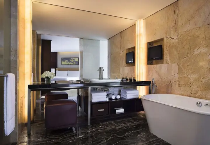 Шэньчжэнь: JW Marriott Hotel Shenzhen