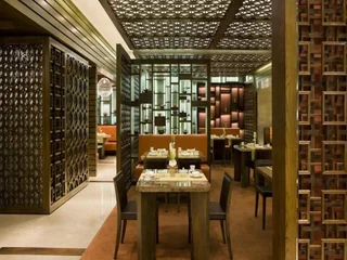 Шэньчжэнь: JW Marriott Hotel Shenzhen