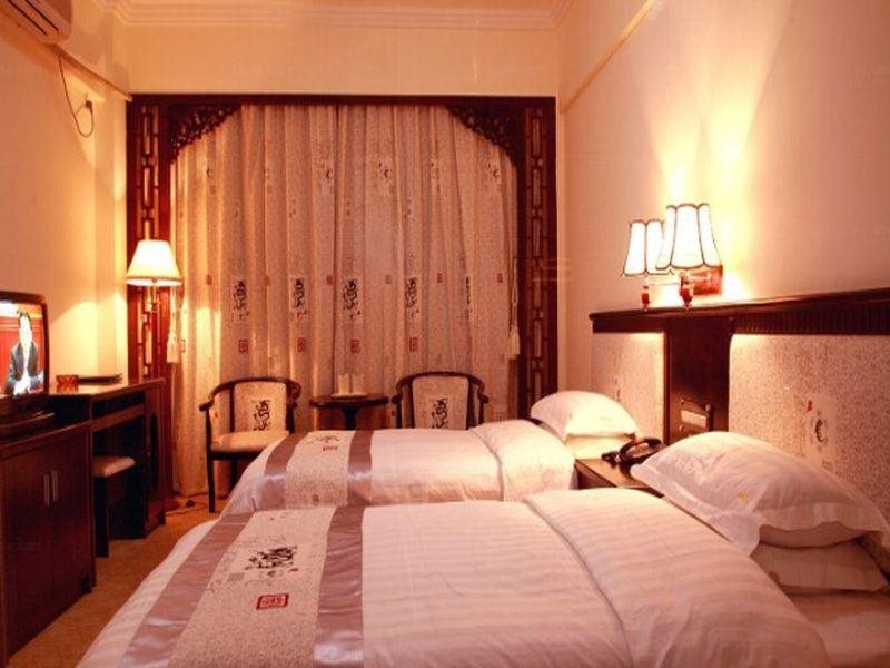 Яншо: Guilin Overseas Chinese Mansion