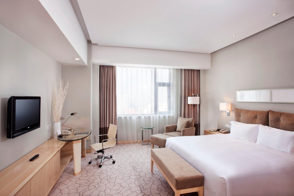 Пекин: Holiday Inn Beijing Deshengmen by IHG